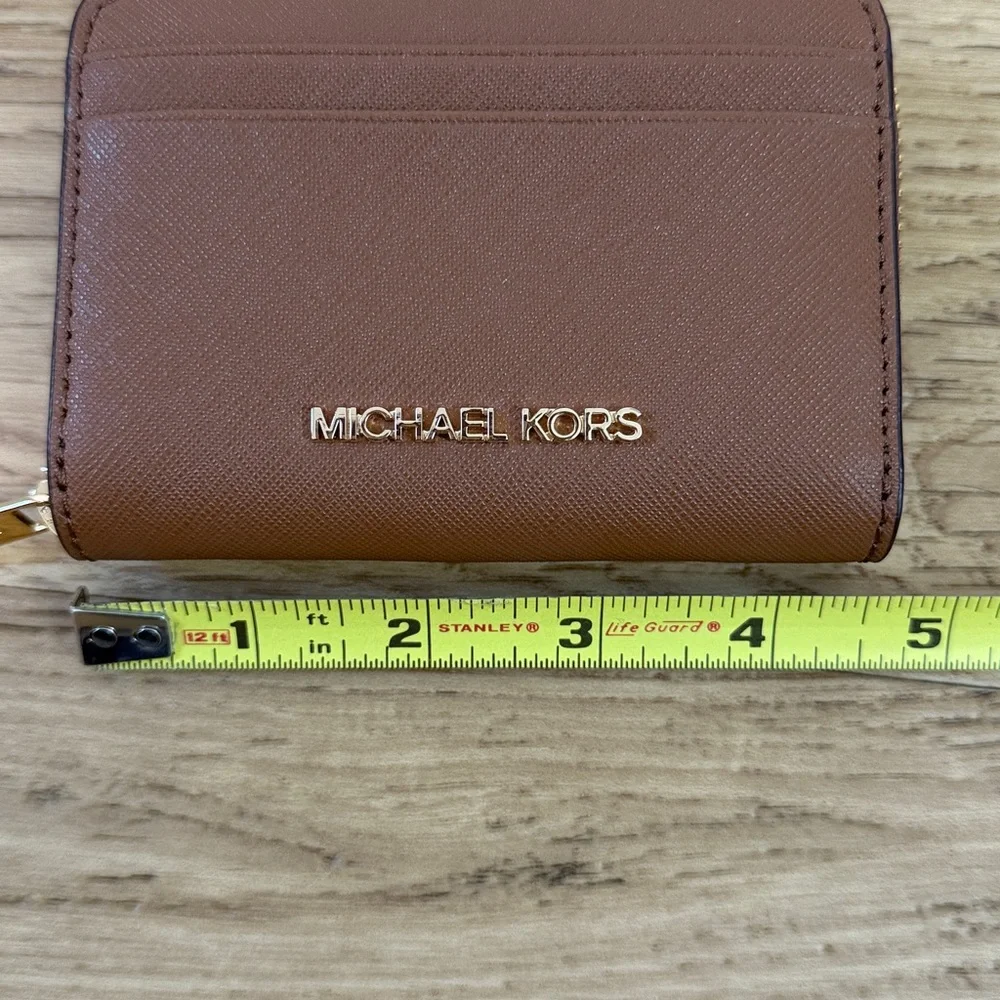 Michael Kors small wallet - Picture 2 of 11